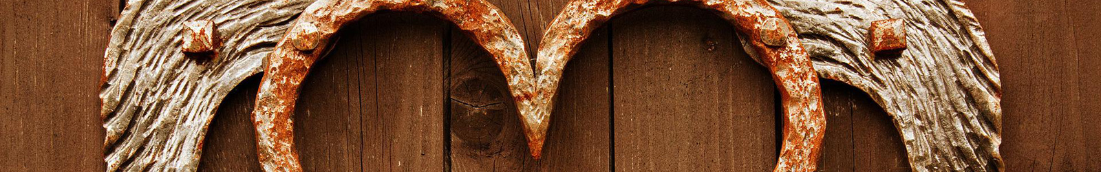 Rostdeko aus Metall – Edelrost Herz für Garten