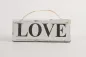 Preview: Deko-Schild „Love“ aus Holz – rustikale Vintage Wanddekoration mit liebevollem Schriftzug