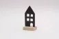Preview: Skandinavische Deko Haus Figur aus Holz auf Sockel – elegante Wohnaccessoires für dein Zuhause kaufen