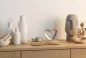 Preview: Kerzenhalter Herz aus Metall und Mangoholz – elegante Wohnraumdekoration