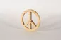 Preview: Dekoratives Peace-Zeichen aus Kiefernholz – Harmonische Wohnaccessoires