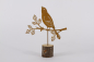 Mobile Preview: Vogel auf Holzstamm Edelrost stehend