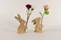 Preview: Hasenfigur aus Holz mit Vase für Blumen Frühlingsdeko jetzt kaufen