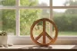Preview: Geflammtes Peace-Zeichen aus unbehandeltem Kiefernholz – Zeitlose Tischdeko