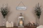 Preview: Handgefertigtes Holz‑Deko‑Schild Winterzauber Vintage Design weiß‑grau