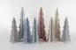 Preview: Tannenbaum aus Holz zum Stecken – 25 cm hohe Shabby Chic Weihnachtsdeko in Pflaume