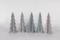 Preview: Vielseitiger Tannenbaum aus Holz – 25 cm hohe Deko im Shabby Chic Stil in Grau
