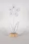 Preview: Dekorative Blume aus Metall auf Mangoholz-Sockel – perfekte Tischdeko für Frühling & Sommer.