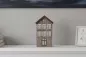 Preview: Haus aus Holz (MDF) Braun Bunt – Deko-Aufsteller Silhouette (20 cm)