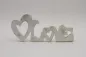 Preview: Schriftzug LOVE aus weißem Holz – natürliche und elegante Dekoration fürs Zuhause