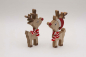 Preview: Weihnachts Rentier aus Holz mit liebevollen Details für gemütliche Deko kaufen