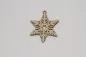 Preview: Nachhaltiger Laser-Cut Baumschmuck aus Holz im zeitlosen Schneeflocken-Design