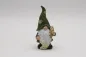 Preview: Wichtelfigur aus Polyresin mit Blatt
