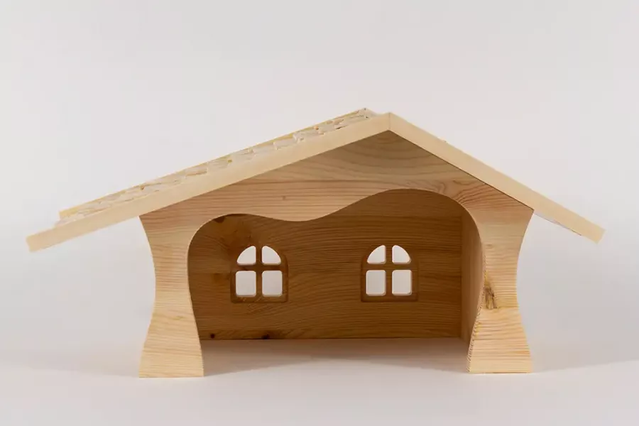 Preview: Holz Krippe Kiefer – rustikale Weihnachtskrippe als stilvolle Tischdekoration, direkt bestellen