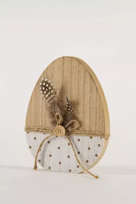 Preview: Ei aus Holz mit Federn 19 cm