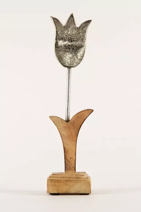 Preview: Metall‑Tulpe auf Holzsockel ca. 26 cm – stilvolle Frühlingsdeko für Zuhause. Jetzt bestellen!