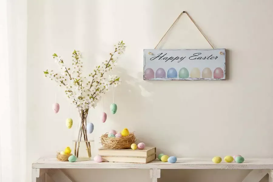 Holzschild „Happy Easter“ – handgefertigte Osterdeko im Vintage-Stil für Wohn- und Eingangsbereich