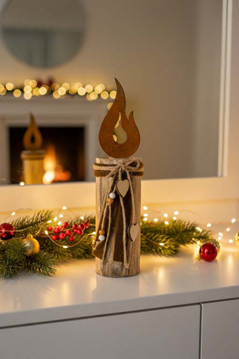 Preview: Deko Kerze Holzpfahl mit Rost Flamme bestellen