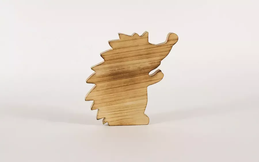 Preview: Handgefertigter Holz-Igel geflammtes Design – ideale Deko für Herbst/Winter; jetzt sichern