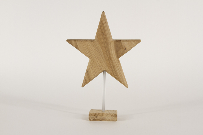 Stern aus Holz auf Metallstab Eiche 26 cm