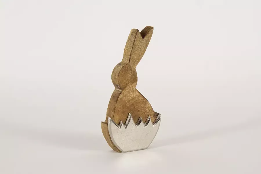 Preview: Hase aus Holz im Ei aus Metall