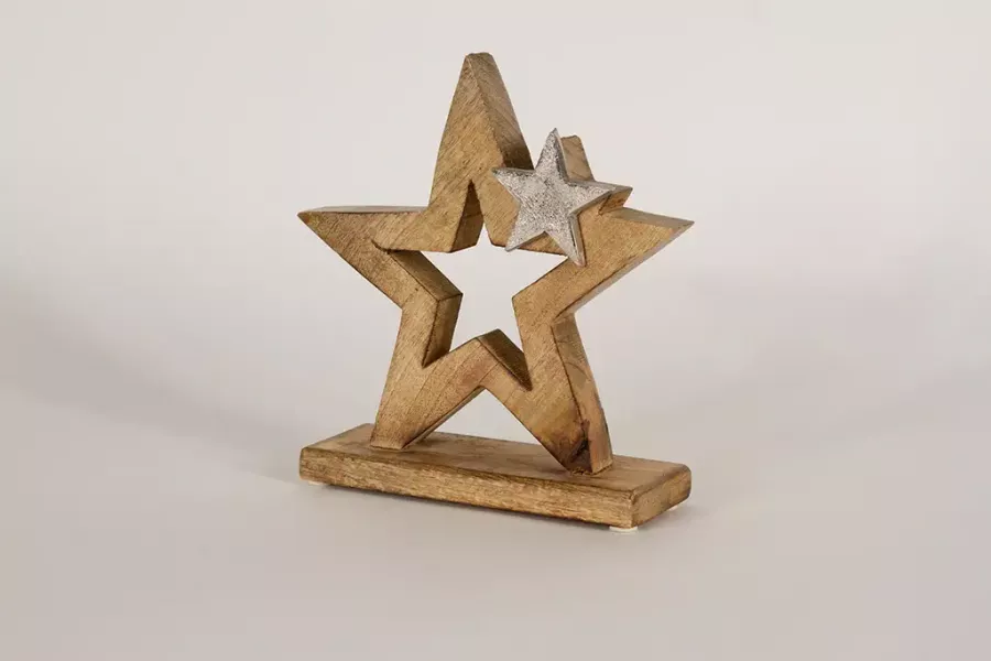 Preview: Weihnachtsstern aus Holz mit Metallverzierung – perfekte Deko für festliche Stimmung