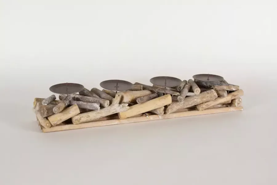 Preview: Stilvolles Adventsgesteck aus Holz mit Kerzen für gemütliche Weihnachtsstimmung