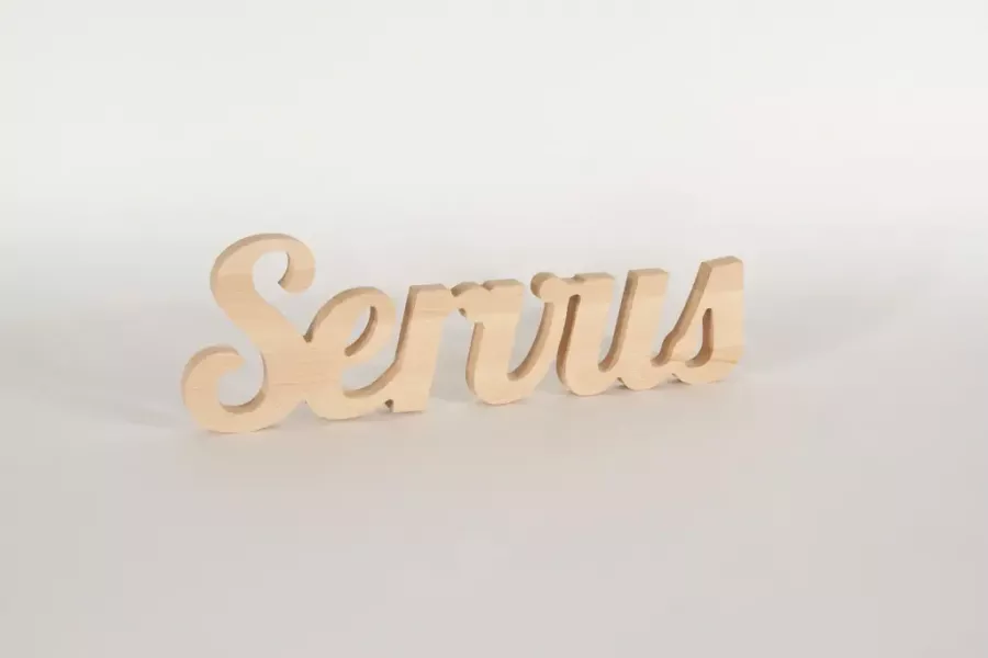 Begrüßungs-Schriftzug Servus aus Holz