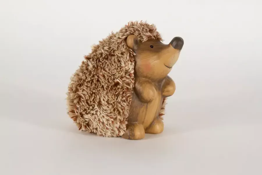 Preview: Herbstlicher Ton-Igel mit flauschigem Kunstfell (11×20×12 cm) – gemütliche Deko; jetzt online sichern