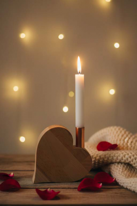 Preview: Herz aus Holz mit Kerzenhalter – romantische Tischdeko mit Kerzenlicht