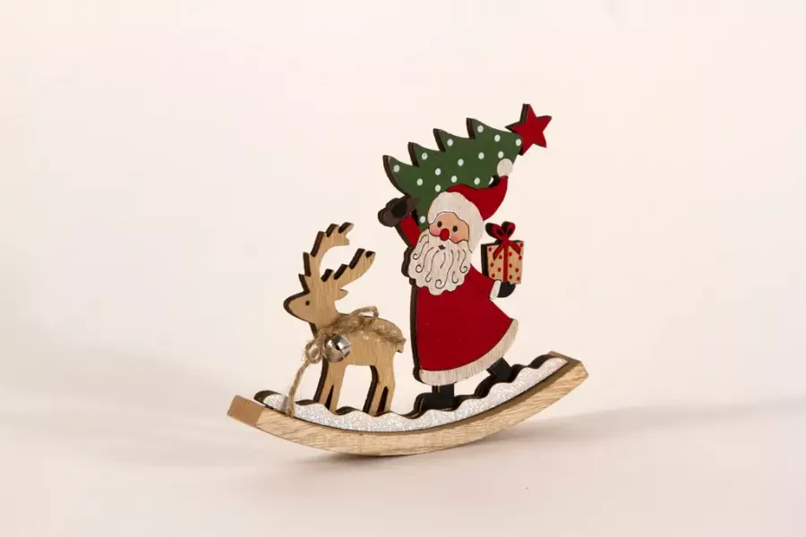 Preview: Detailreiche Dekofigur Nikolaus auf Schaukel aus Holz für festliche Stimmung