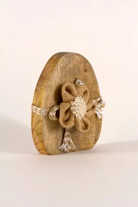 Preview: Osterei aus Mangoholz mit Blume