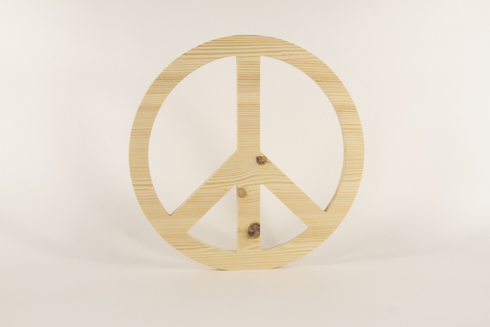 Peace-Zeichen aus Holz - 38 cm