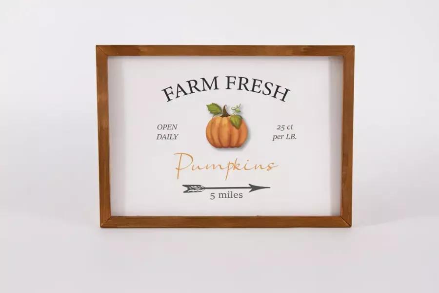 Preview: Wandbild aus Holz mit Farm Fresh Pumpkins Motiv – rustikale Herbst Kürbis Deko