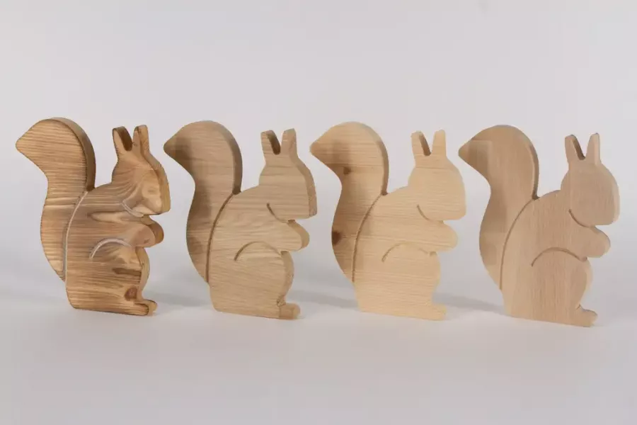 Preview: Eichhörnchen aus Holz