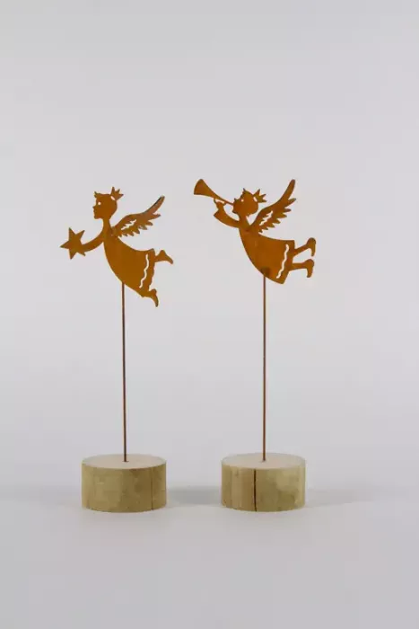 Preview: Engel aus Metall auf Holzsockel – Rostoptik Weihnachtsdeko