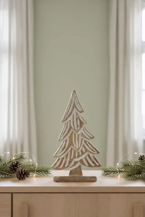 Eleganter Tannenbaum aus Mangoholz in Weiß – stilvolle Dekoration für Ihr Zuhause