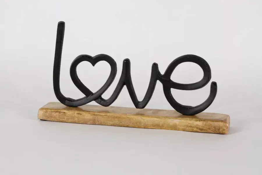 Preview: Schriftzug LOVE aus schwarzem Metall – moderne Deko für Wand oder Tisch