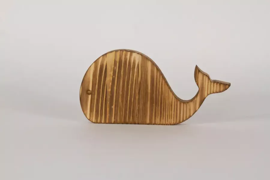 Preview: Wal aus Holz – maritime Dekoration für Wohnzimmer und Büro