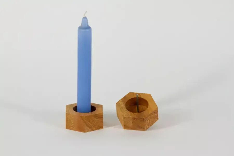 Preview: Stabkerzenhalter Polygon aus Buche 2er Set – moderne Holzdeko