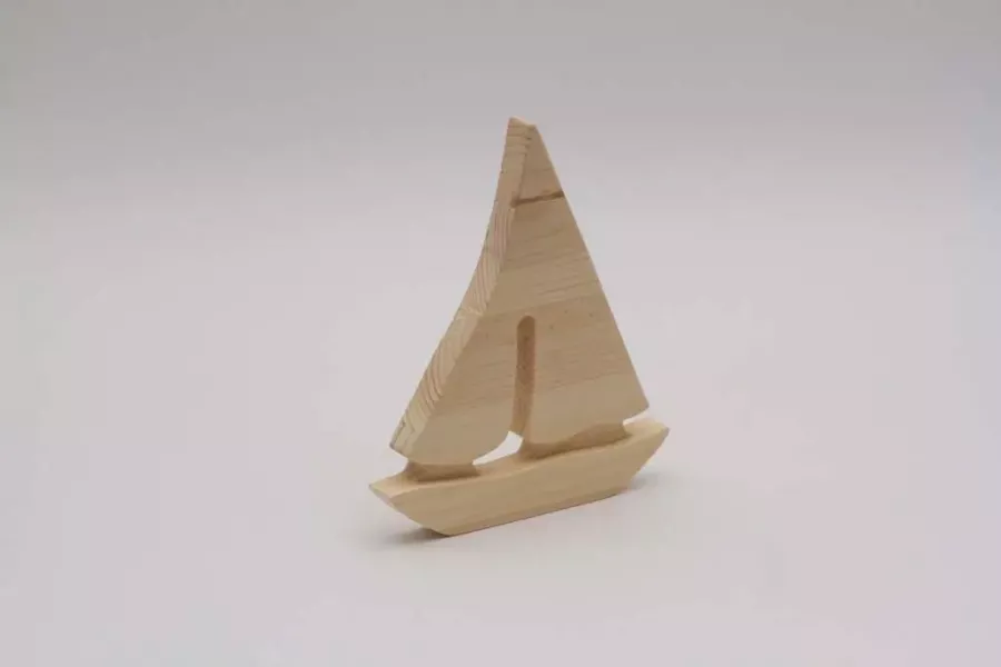 Preview: Segelboot aus Holz – maritime Dekoration für Wohnzimmer und Kinderzimmer