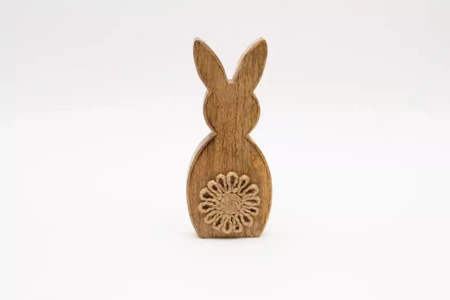 Preview: kleiner Hase aus Mangoholz mit Juteblume rustikale Osterdeko jetzt kaufen