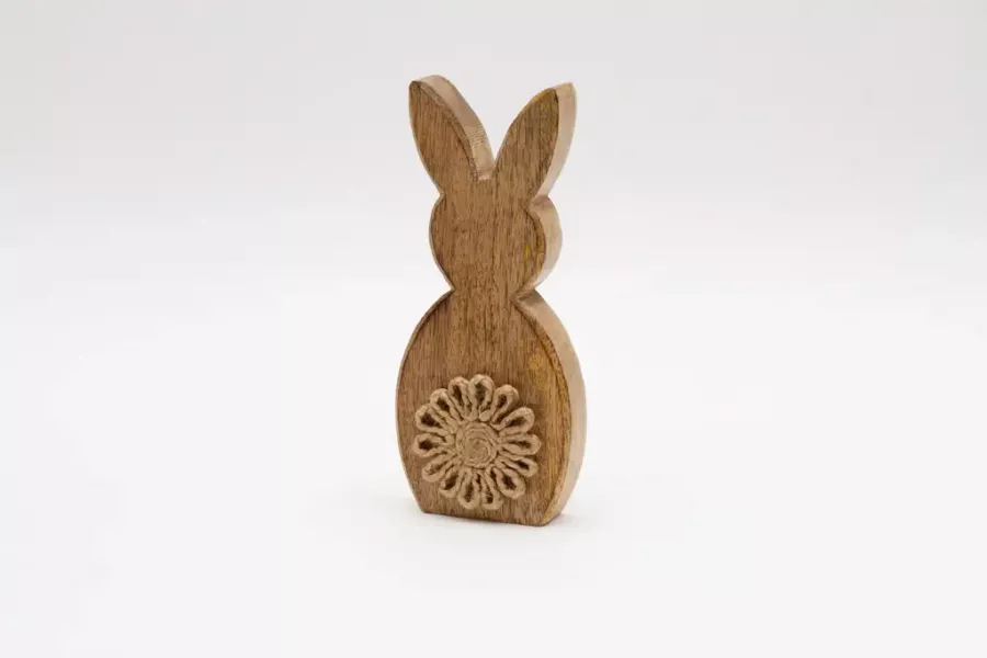 Preview: Wohnaccessoire Hase Mangoholz mit Blume Geschenkidee Frühling bestellen