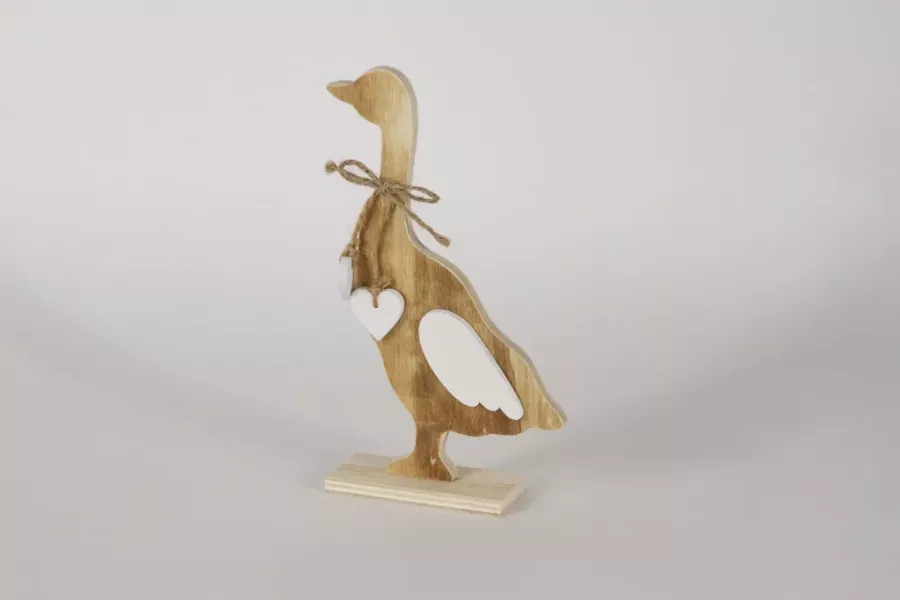 Preview: Natürliche Dekofigur: Gans aus Holz – ideale Geschenkidee für Frühlingsfreunde.