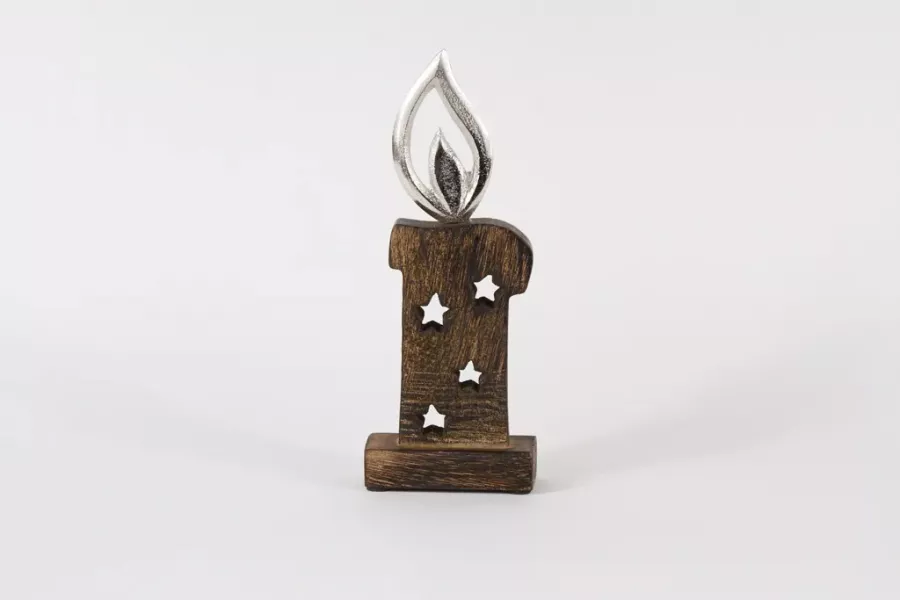 Preview: Kerze aus braunem Mangoholz mit Flamme aus Metall – rustikale Weihnachtsdekoration