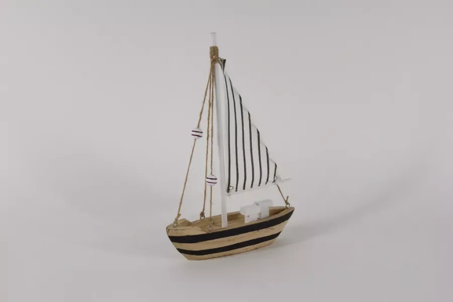 Preview: Segelboot aus Holz schwarz – moderne maritime Dekofigur jetzt online kaufen