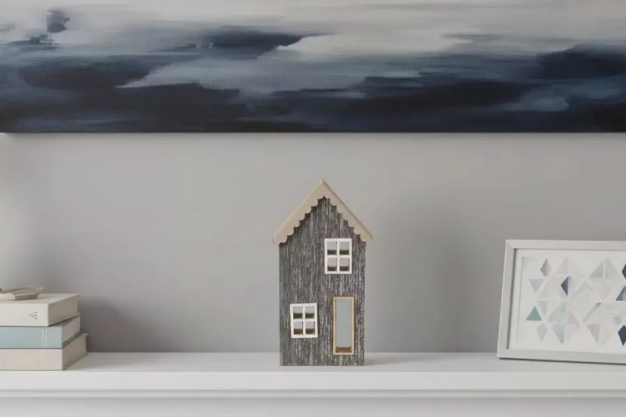 Haus aus Holz MDF grau 20 cm