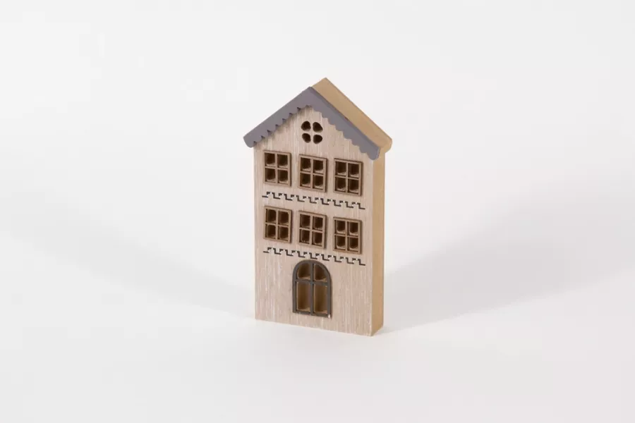 Preview: Dekoratives Holzhaus aus MDF 15 cm im natürlichen Holzton
