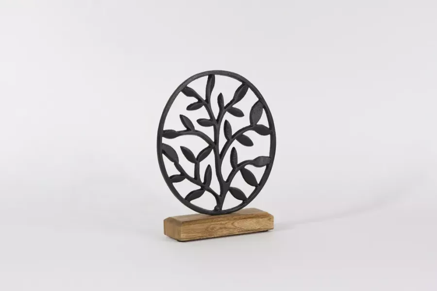 Preview: Dekorativer Zweig aus schwarzem Metall auf Holzsockel – perfekte Tischdeko für Frühling & Sommer.