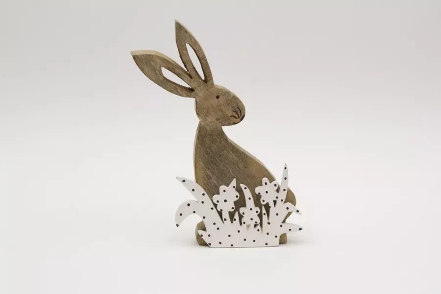 Preview: Hase aus Mangoholz mit Blumen naturdeko frühlingshase jetzt kaufen